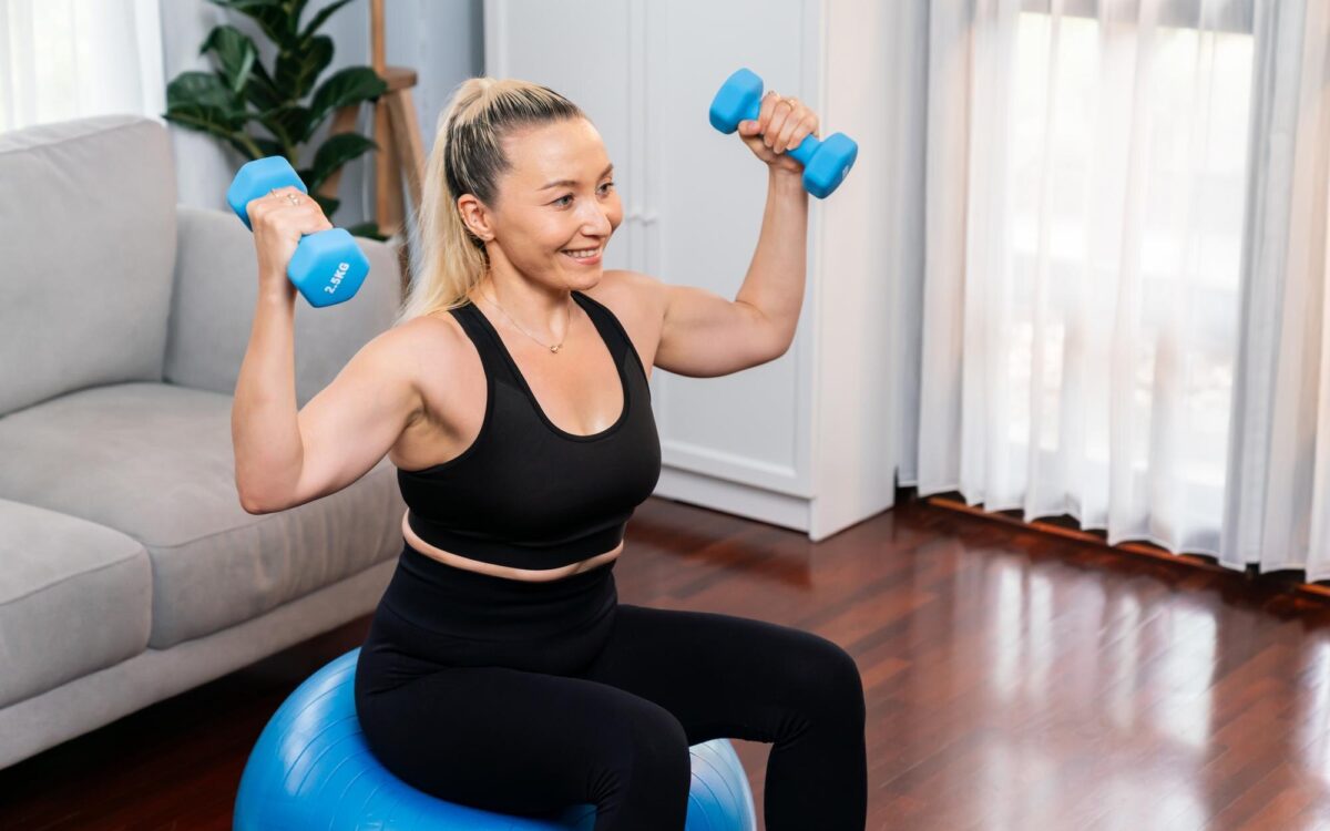 Ce tip de mișcare este potrivit în menopauză pentru menținerea masei musculare
